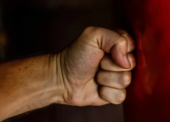 Violência doméstica sem lesão física: é possível ser condenado mesmo sem marcas?